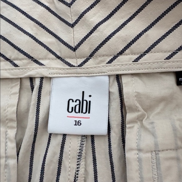 Cabi Tick Tock Cream Pinstripe Cropped Trouser Midrise Women's 16 - Picture 10 of 11